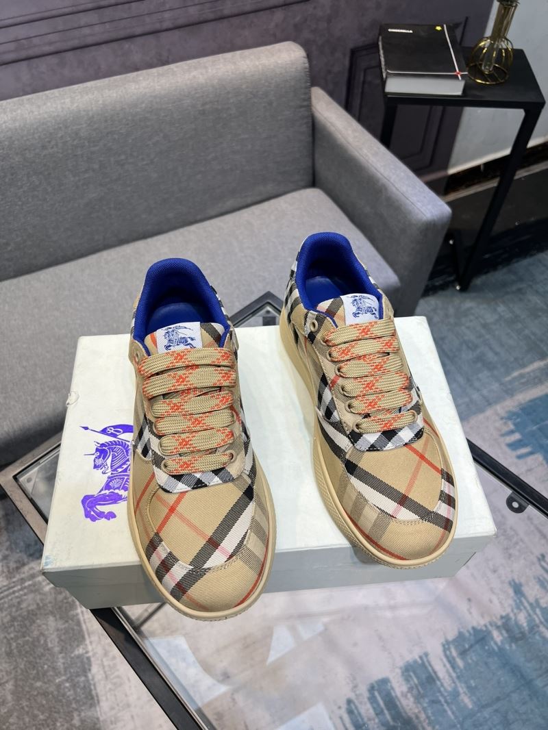 Burberry Low Shoes